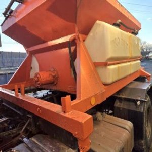 foto 4x4 Praga UV80 winterdienst 9.3t kommunal DEUTZ motor streuer pflug